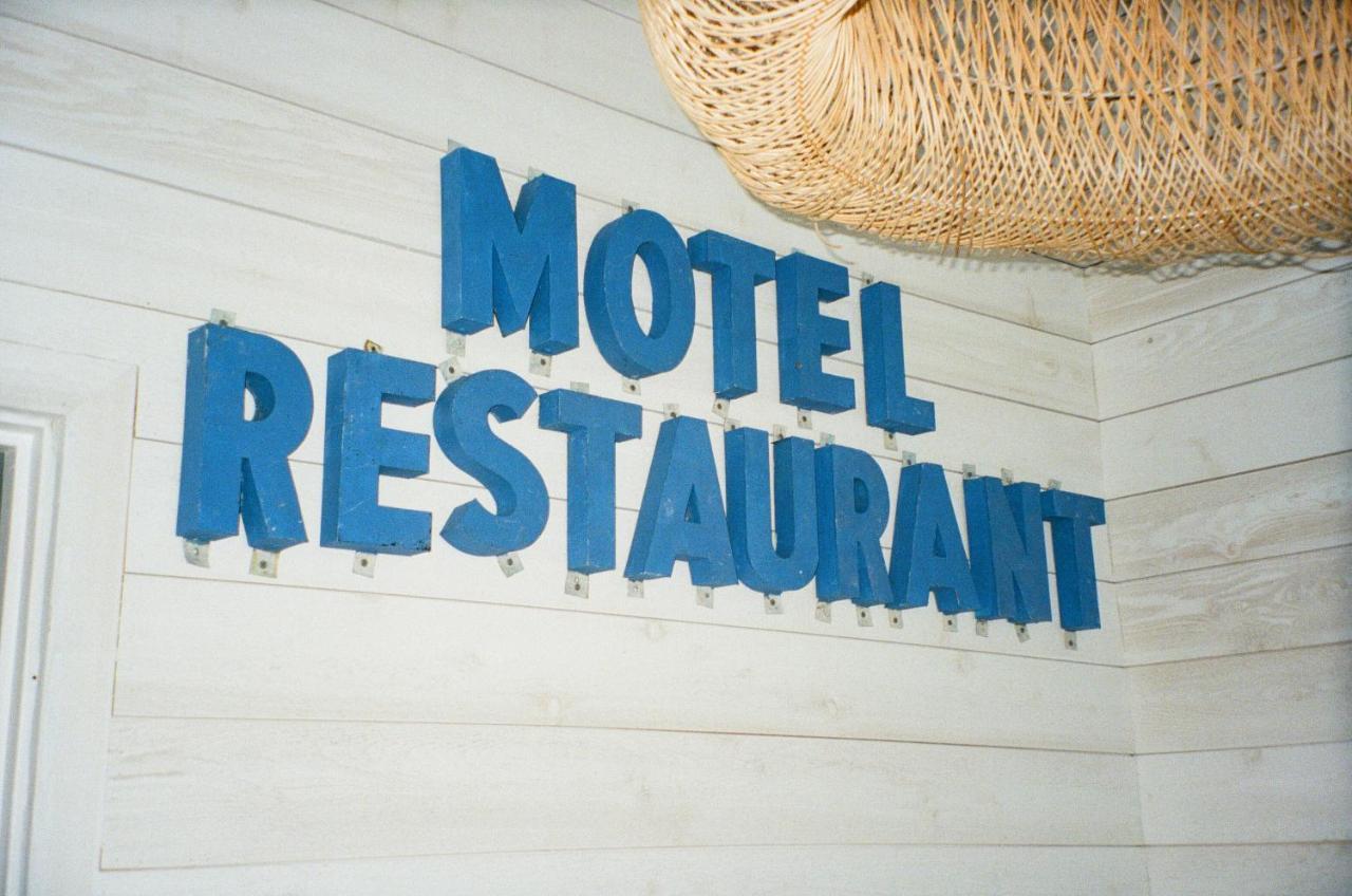 The Surfside Hotel Stratford Bagian luar foto