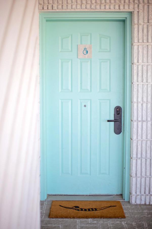 The Surfside Hotel Stratford Bagian luar foto